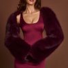 Faux Fur Tie-up Sleeves in Wine