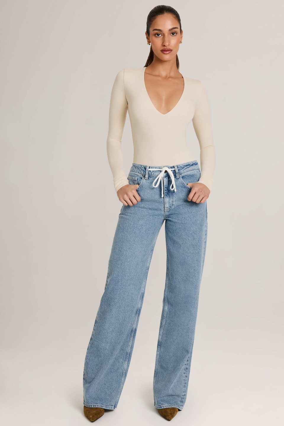 Drawstring Straight-Leg Jeans in Light Wash