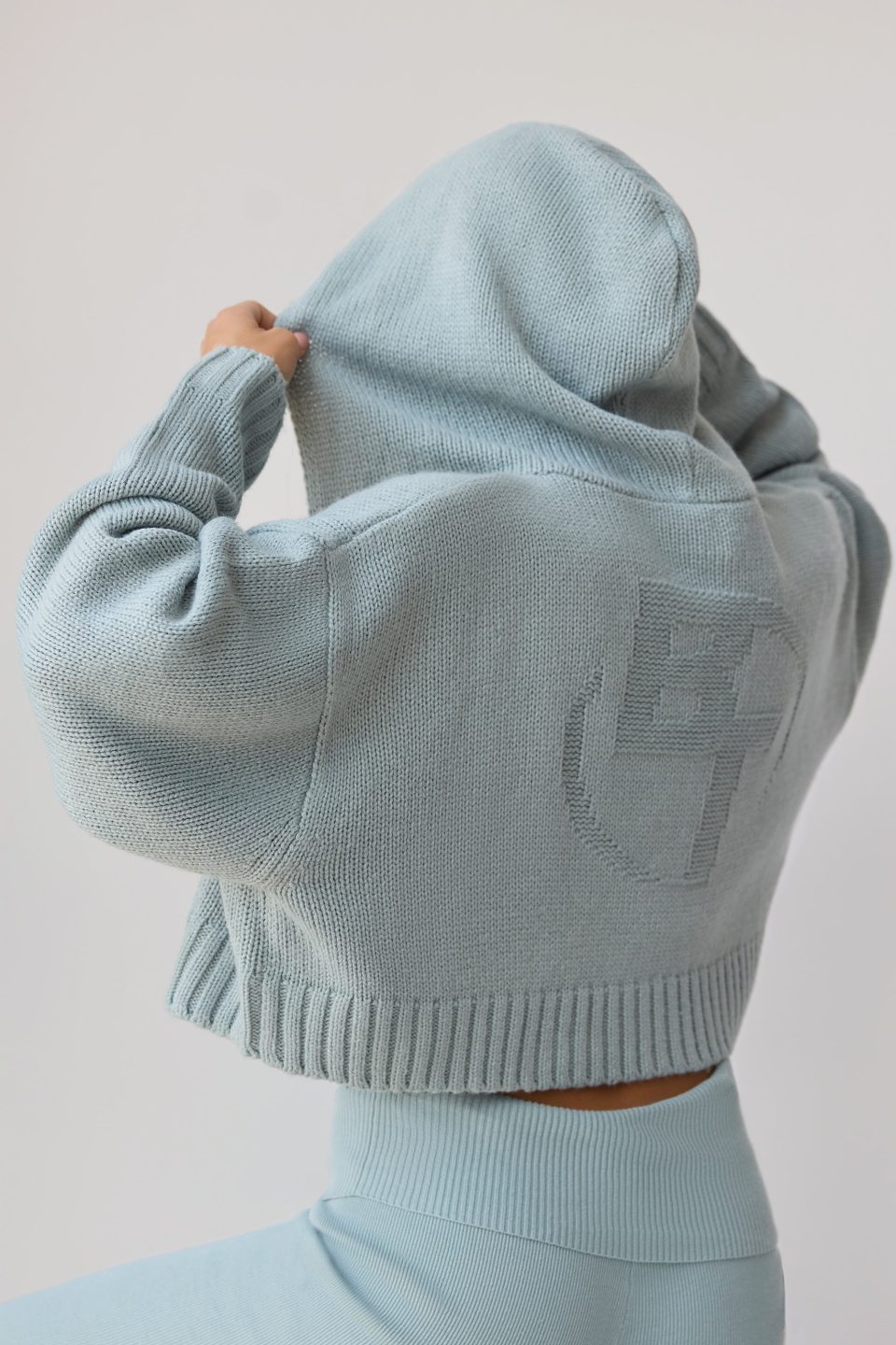 Chunky Knit Zip-Up Cropped Hoodie in Dusty Teal